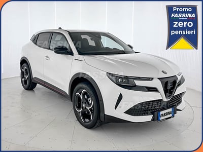 Alfa Romeo Junior elettrica Speciale 156cv nuova a Milano