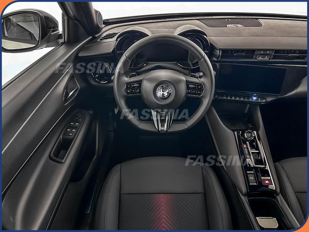 Alfa Romeo Junior nuova a Milano (10)
