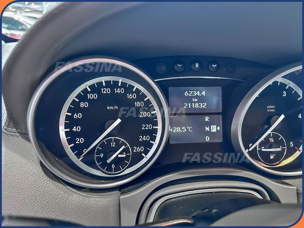 Mercedes-Benz GL usata a Milano (17)