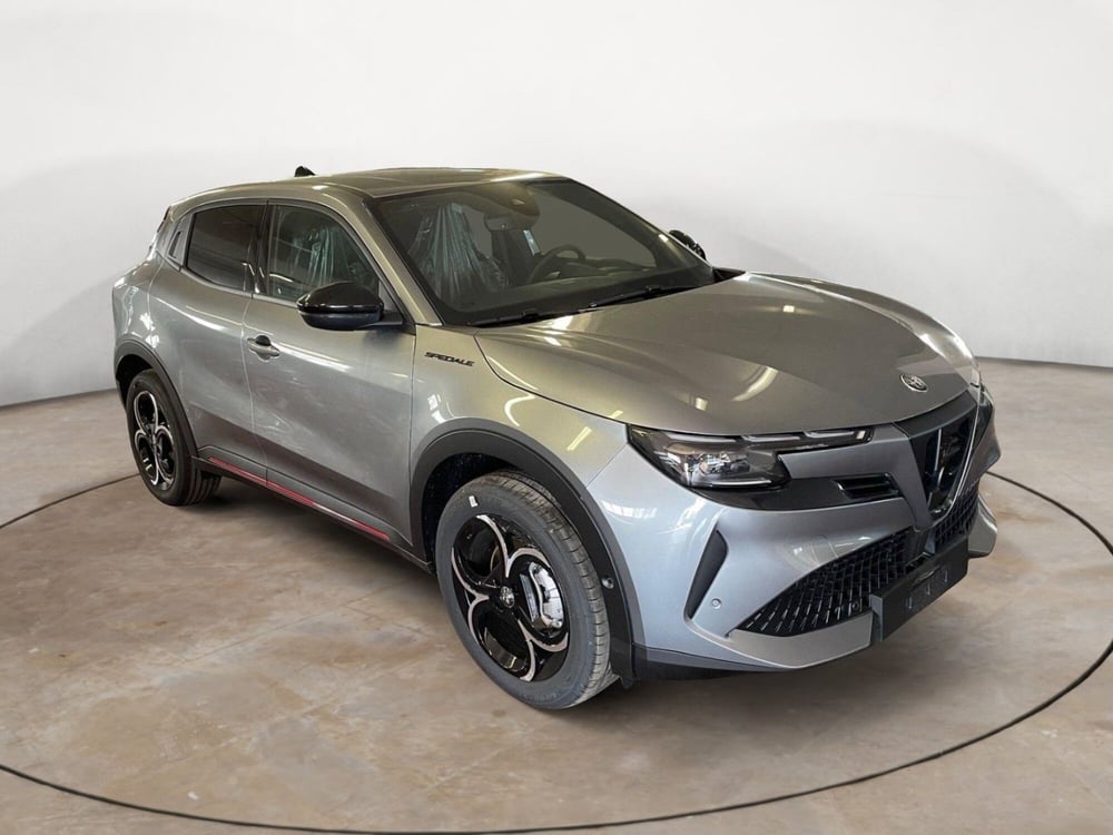 Alfa Romeo Junior nuova a Lucca (3)