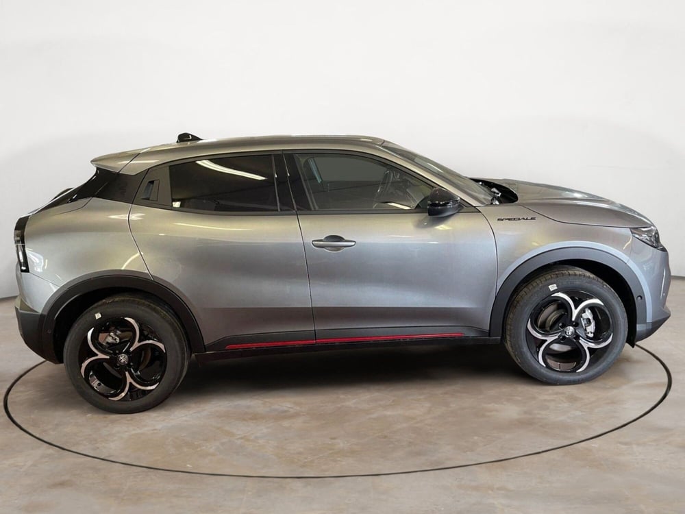 Alfa Romeo Junior nuova a Lucca (4)