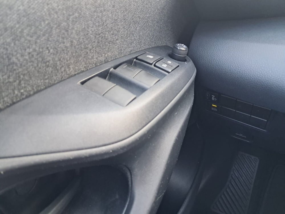 Toyota Yaris usata a Cagliari (17)