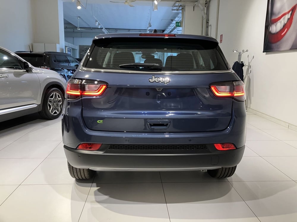 Jeep Compass nuova a Parma (5)