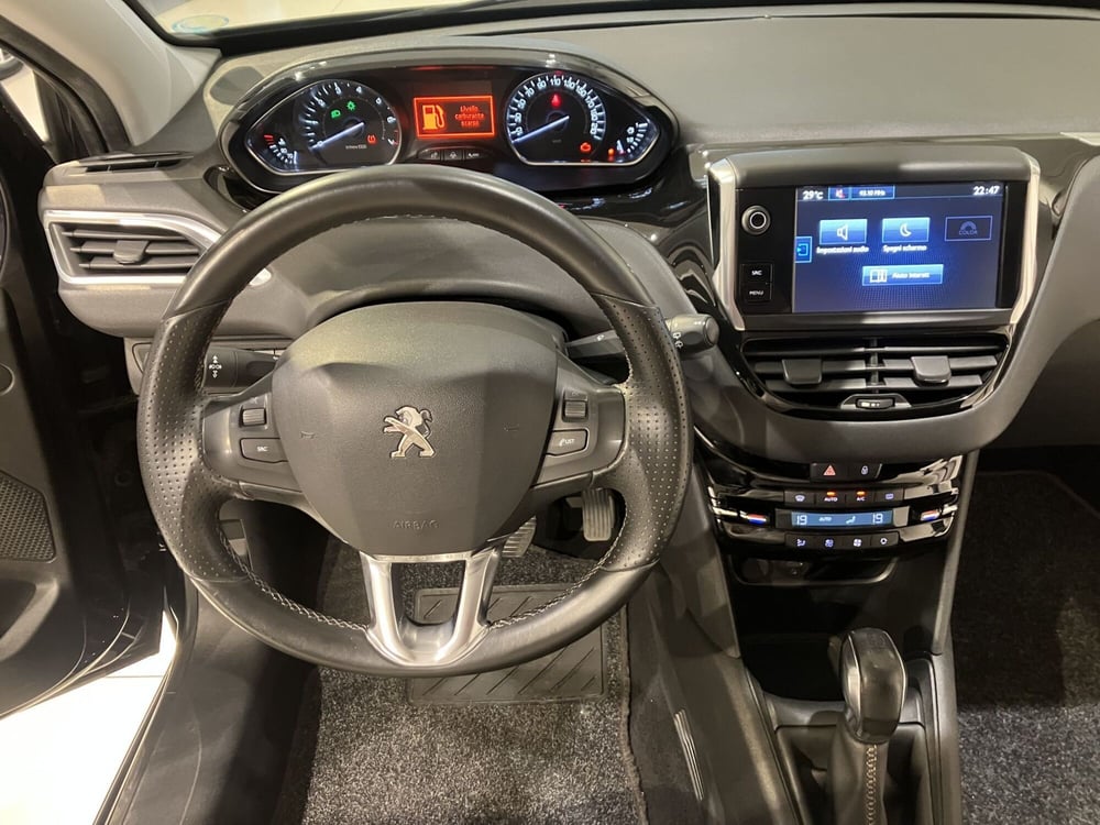 Peugeot 208 usata a Parma (7)