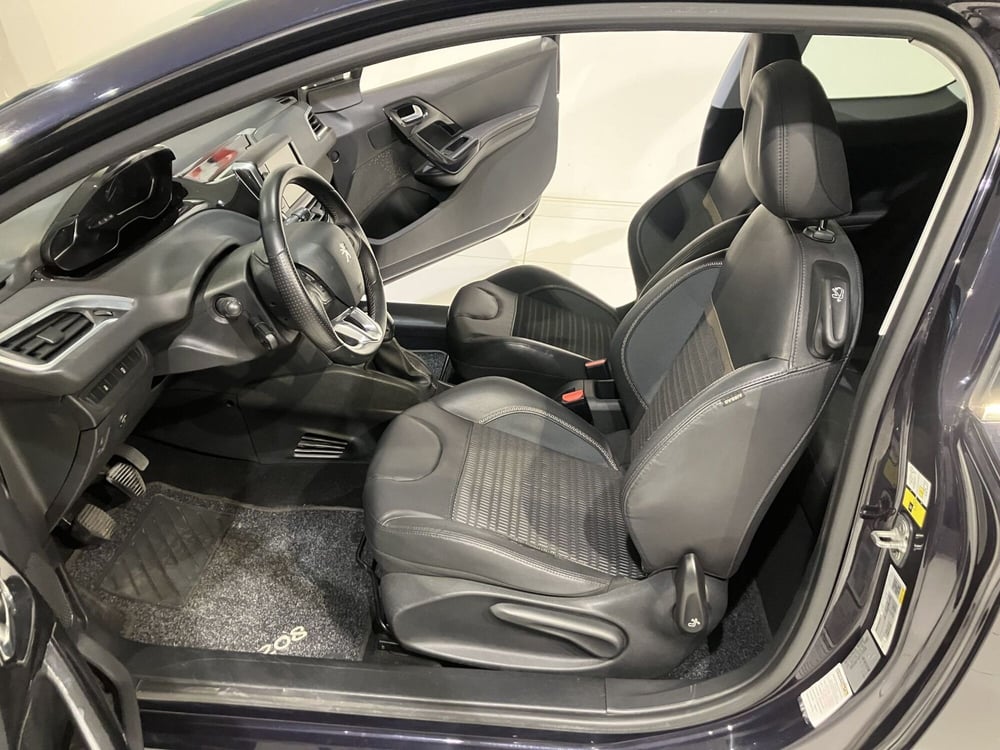 Peugeot 208 usata a Parma (8)