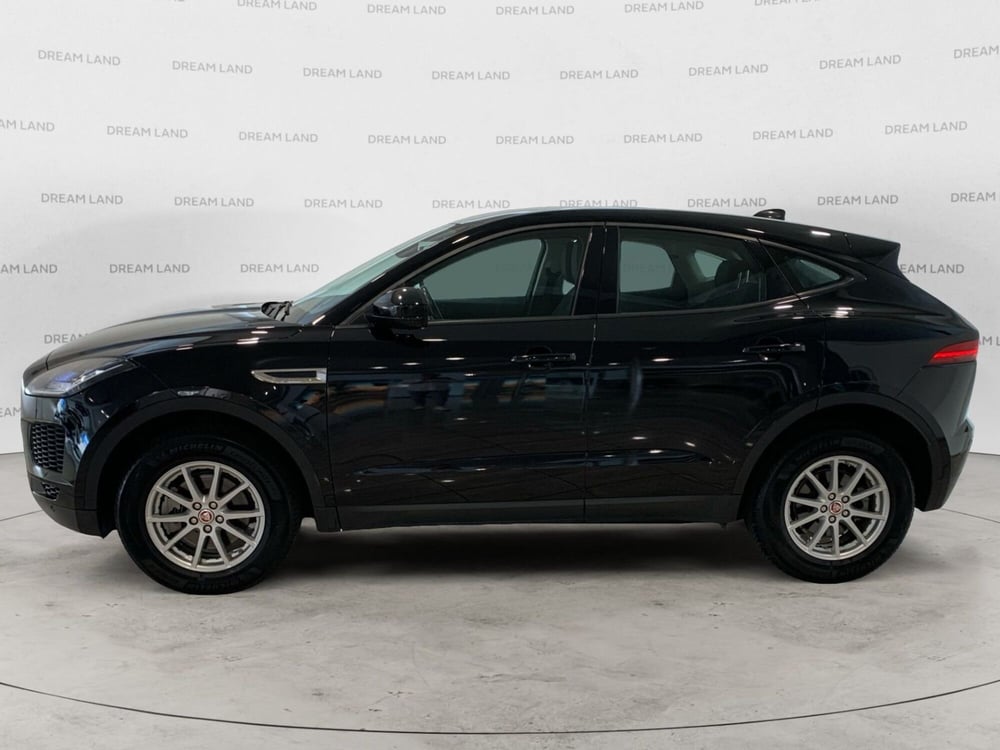 Jaguar E-Pace usata a Livorno (6)