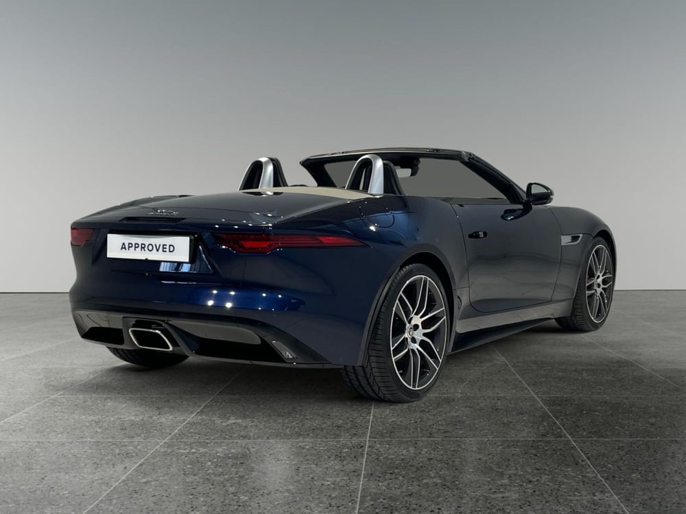 Jaguar F-Type Cabrio nuova a Ravenna (2)