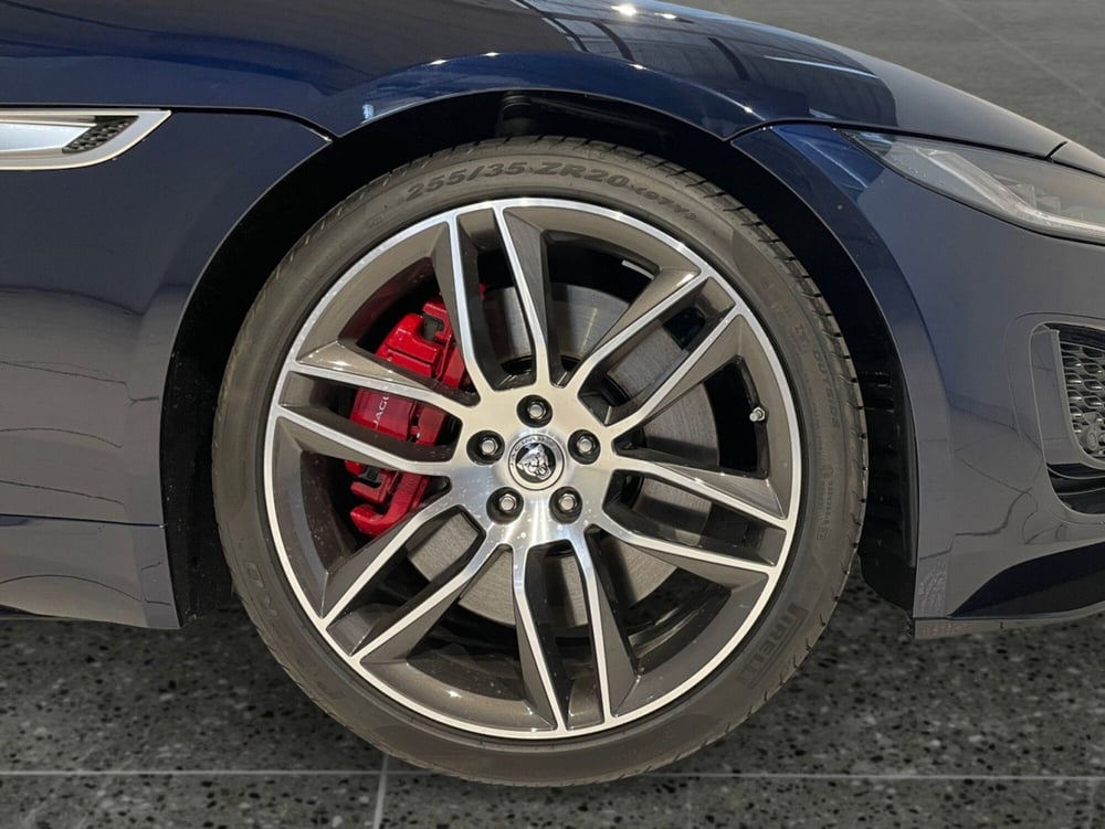 Jaguar F-Type Cabrio nuova a Ravenna (9)
