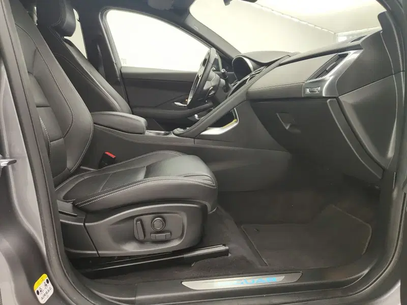 Jaguar E-Pace usata a Ragusa (4)