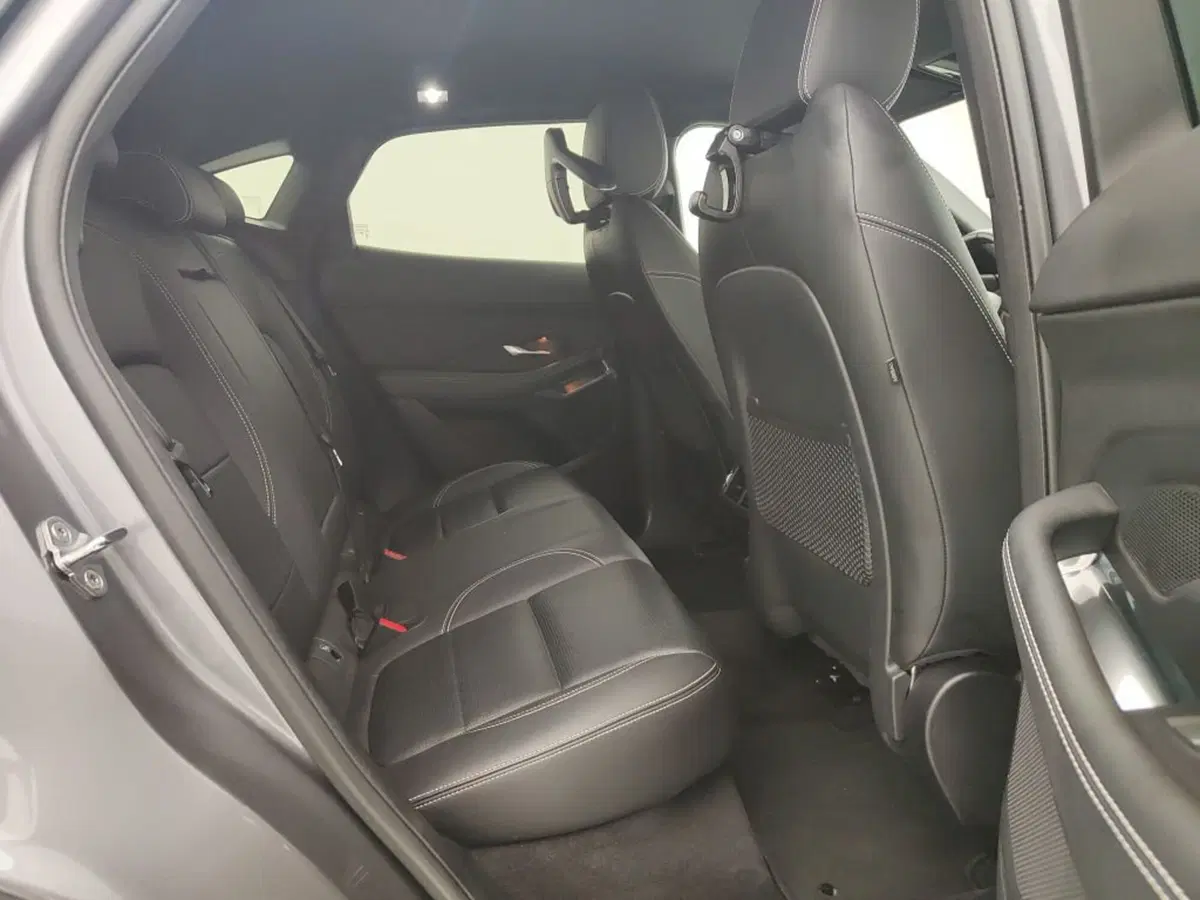 Jaguar E-Pace usata a Ragusa (5)