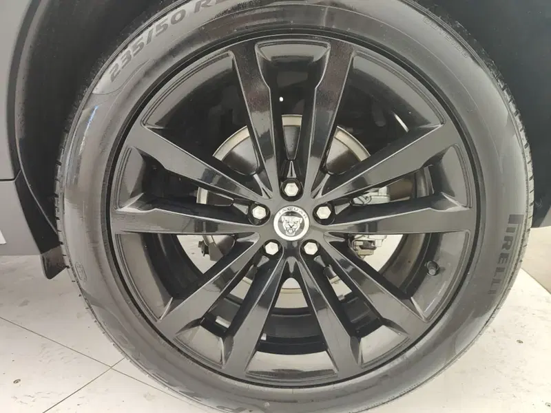 Jaguar E-Pace usata a Ragusa (9)