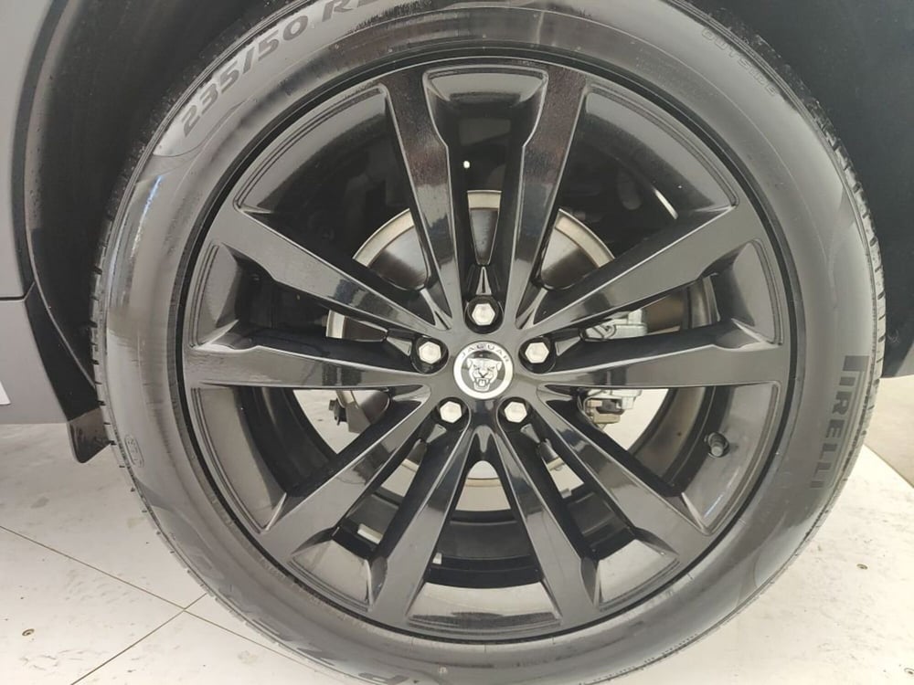 Jaguar E-Pace usata a Ragusa (9)