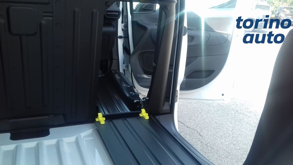 Fiat Doblò Furgone nuova a Torino (4)