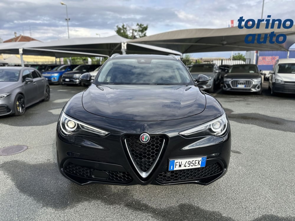 Alfa Romeo Stelvio usata a Torino (2)