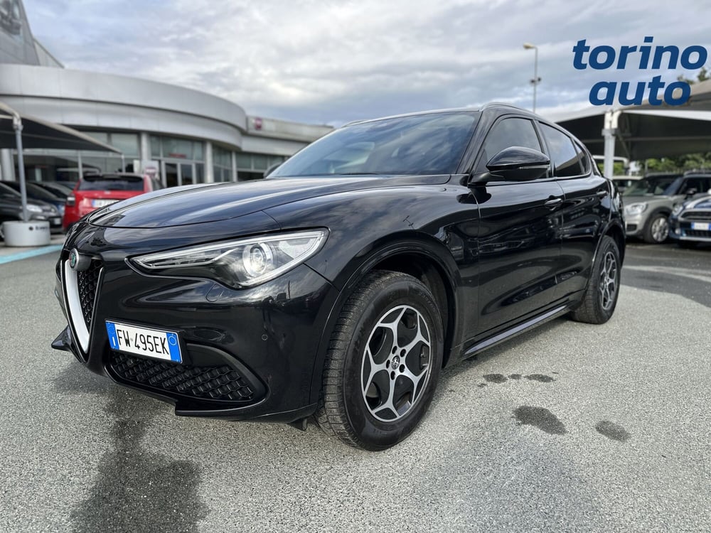 Alfa Romeo Stelvio usata a Torino (3)