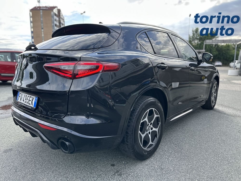Alfa Romeo Stelvio usata a Torino (7)