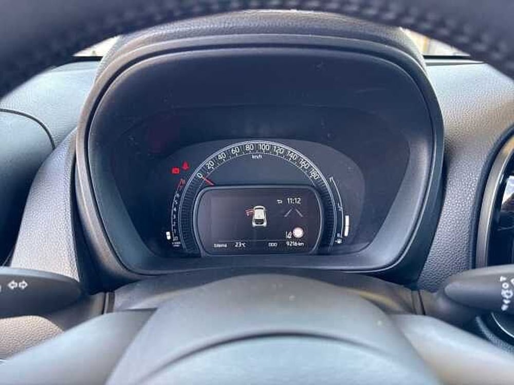 Toyota Aygo X usata a Napoli (11)
