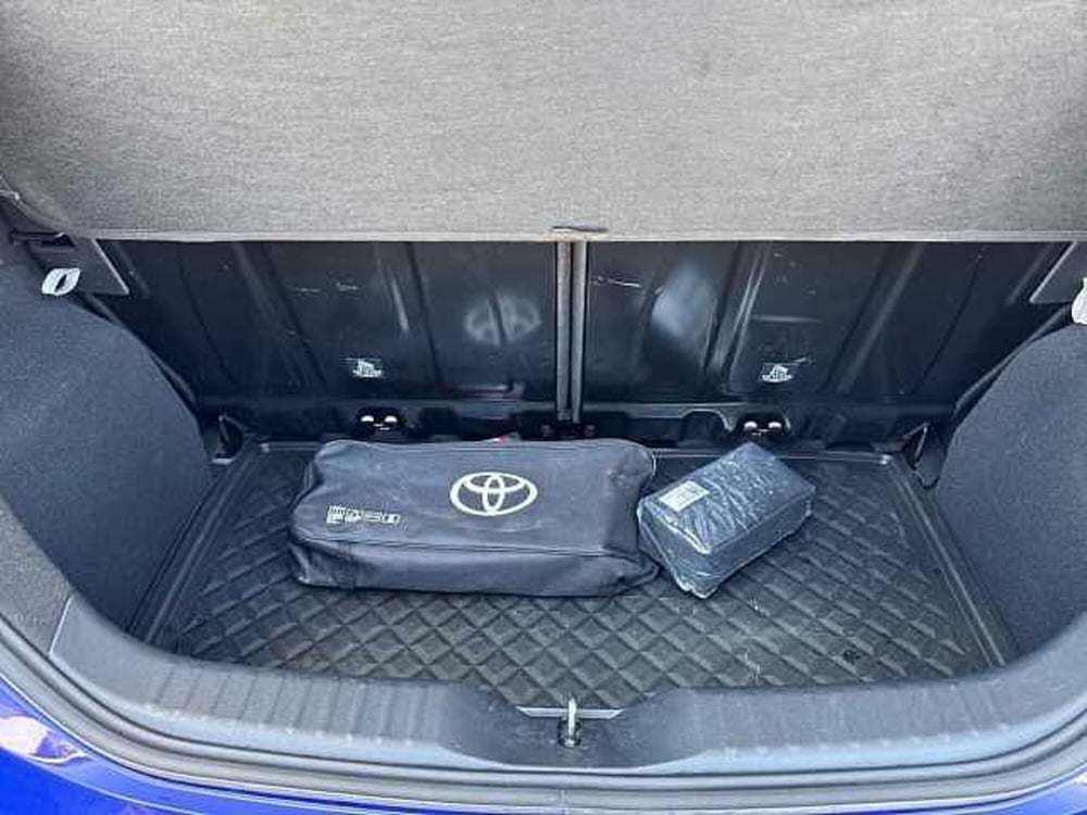 Toyota Aygo X usata a Napoli (17)