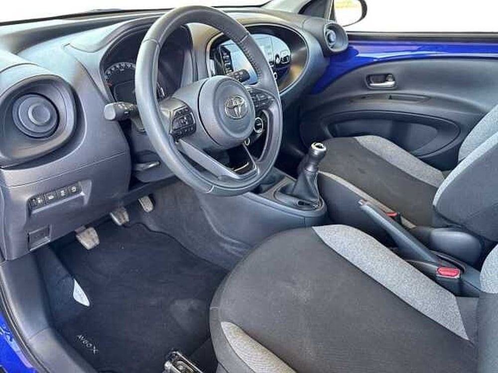 Toyota Aygo X usata a Napoli (9)