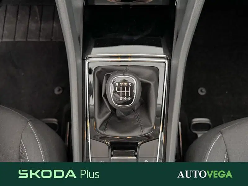 Skoda Karoq nuova a Vicenza (17)