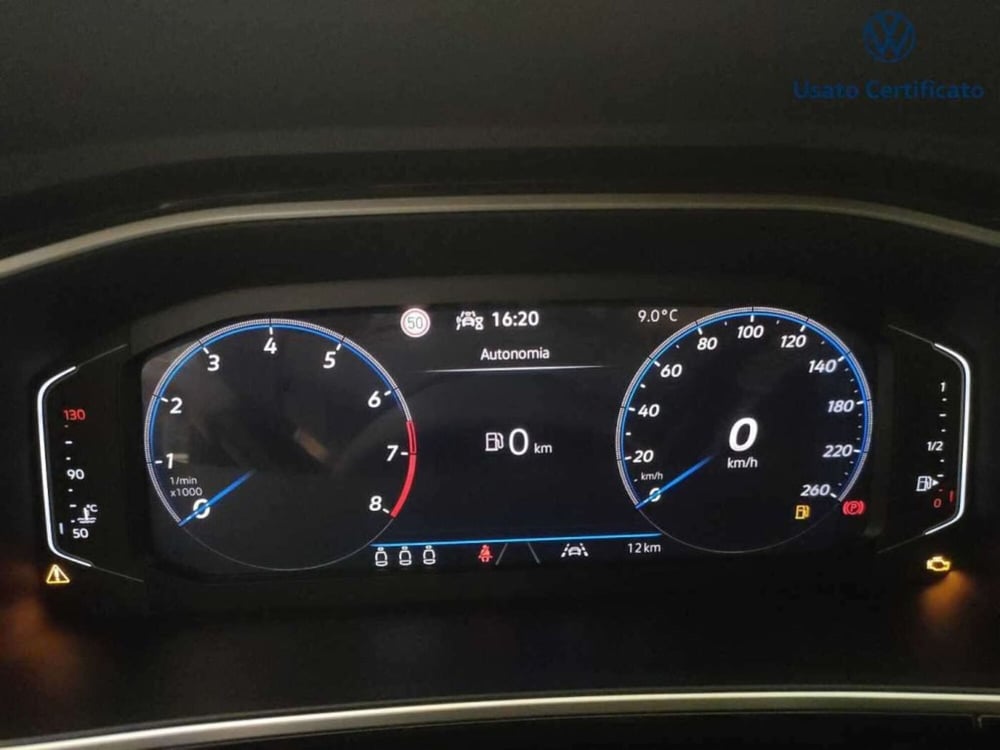 Volkswagen T-Roc nuova a Varese (14)