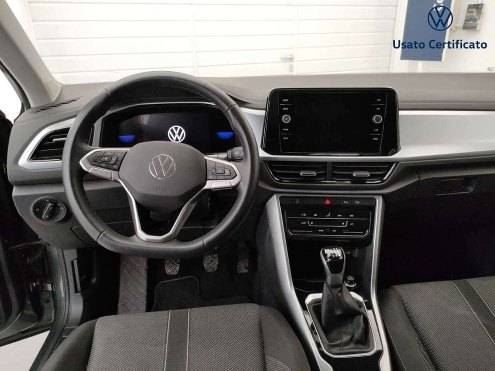 Volkswagen T-Roc usata a Varese (15)
