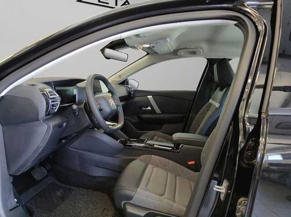 Citroen C4 nuova a Vibo Valentia (13)