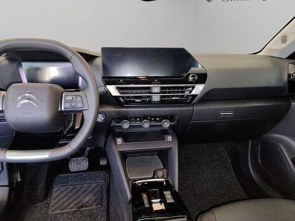 Citroen C4 nuova a Vibo Valentia (9)