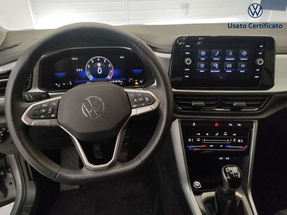 Volkswagen T-Roc usata a Varese (12)