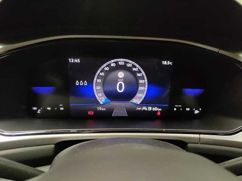 Volkswagen T-Roc nuova a Como (7)