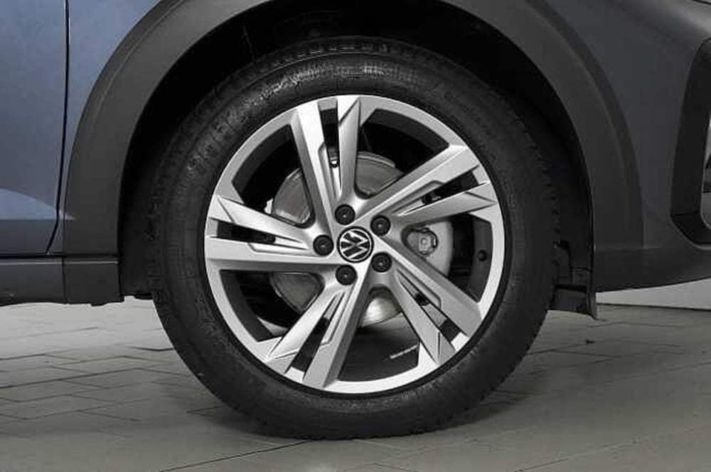 Volkswagen Taigo usata a Como (10)