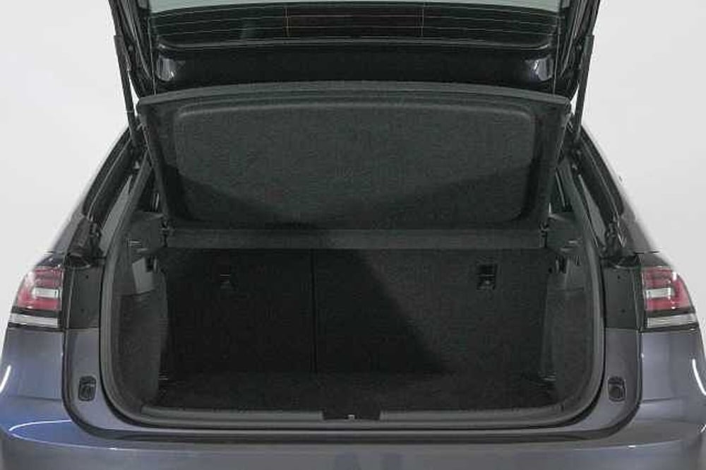 Volkswagen Taigo usata a Como (9)
