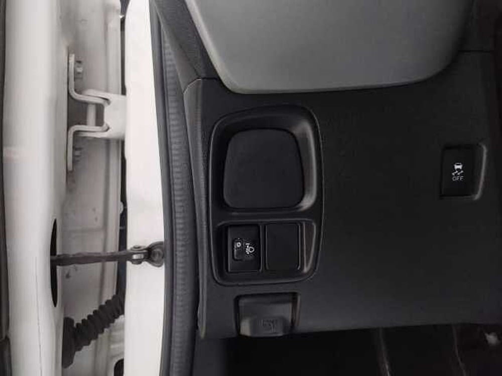 Peugeot 108 usata a Lecce (6)