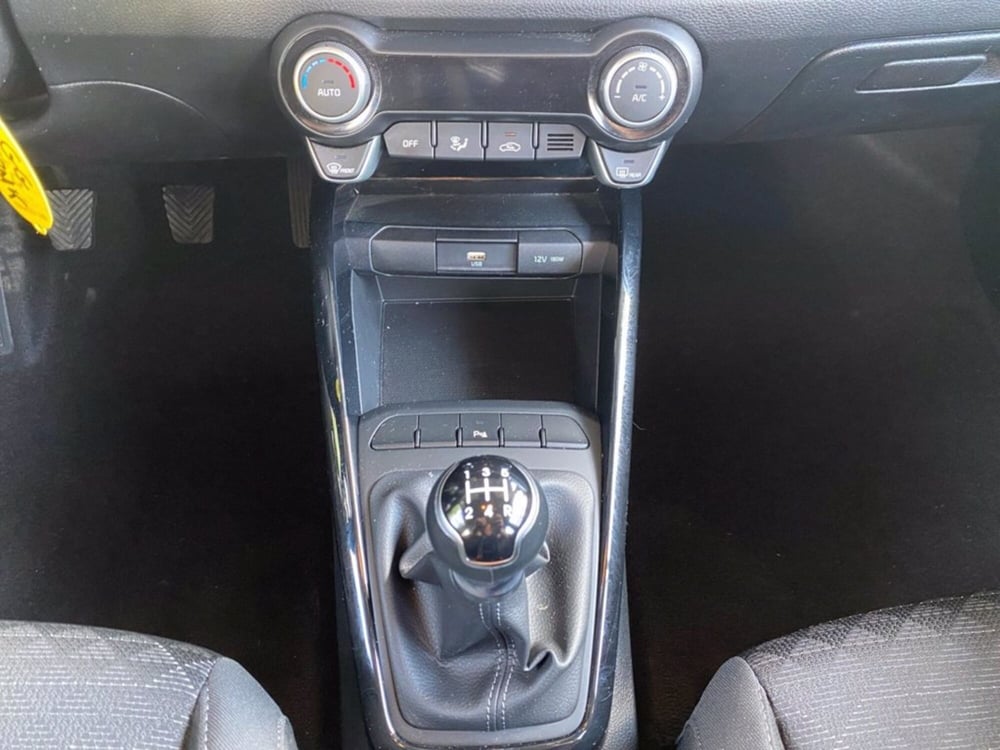 Kia Rio usata a Milano (15)