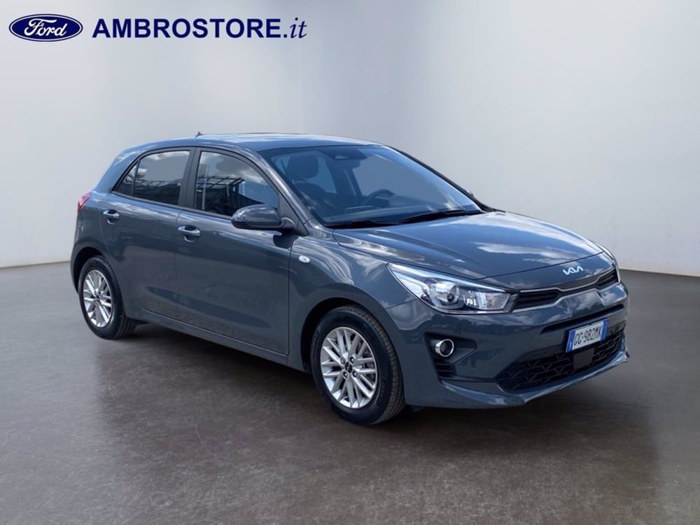 Kia Rio usata a Milano (3)