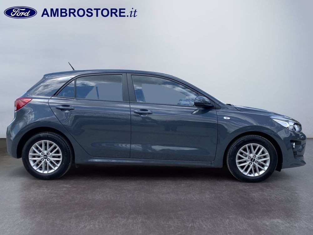 Kia Rio usata a Milano (4)