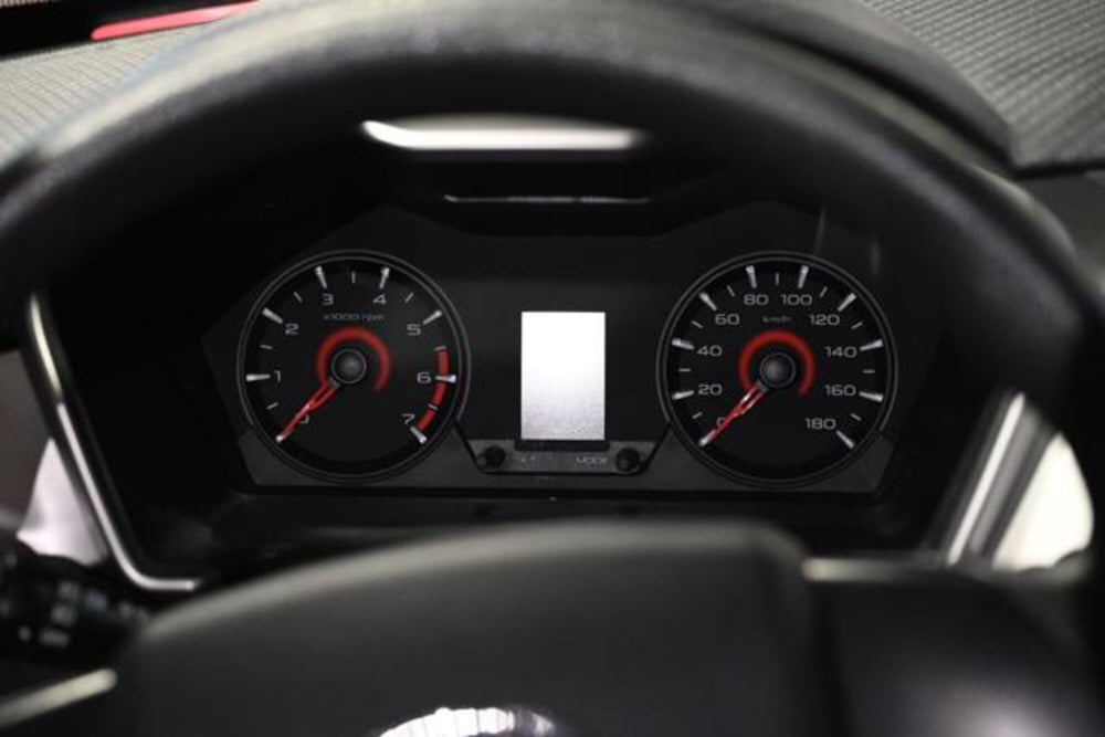 Mahindra KUV100 usata a Torino (14)