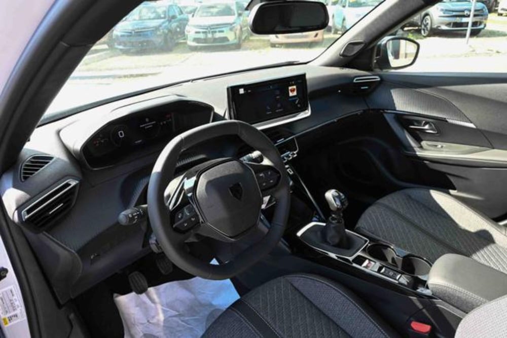 Peugeot 2008 nuova a Torino (12)