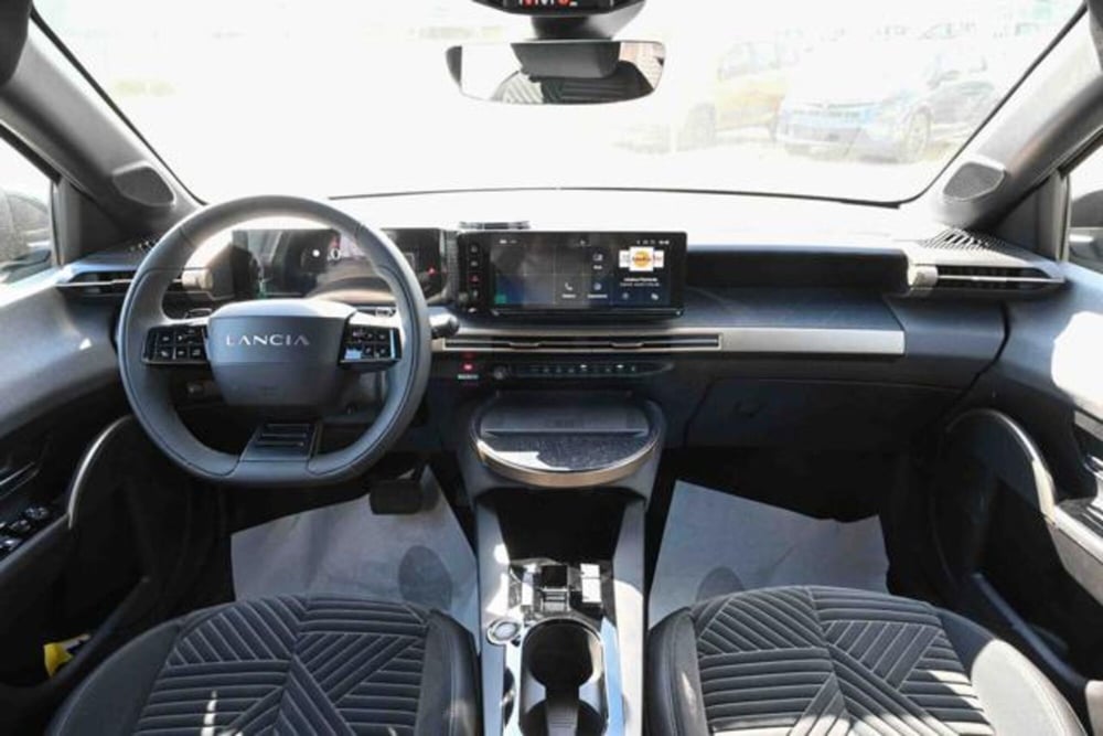 Lancia Ypsilon nuova a Torino (11)