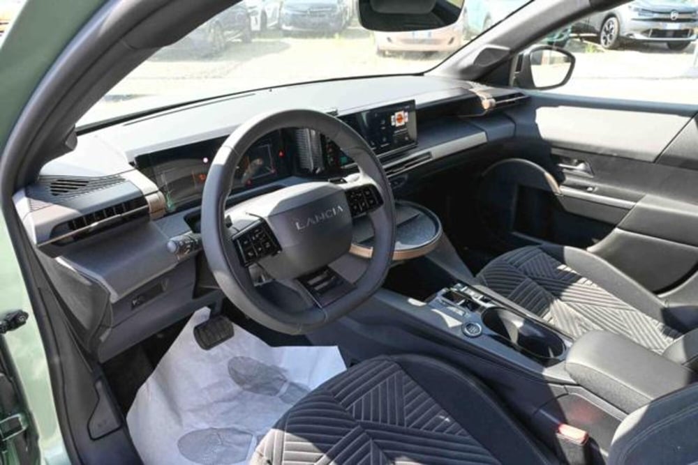 Lancia Ypsilon nuova a Torino (12)