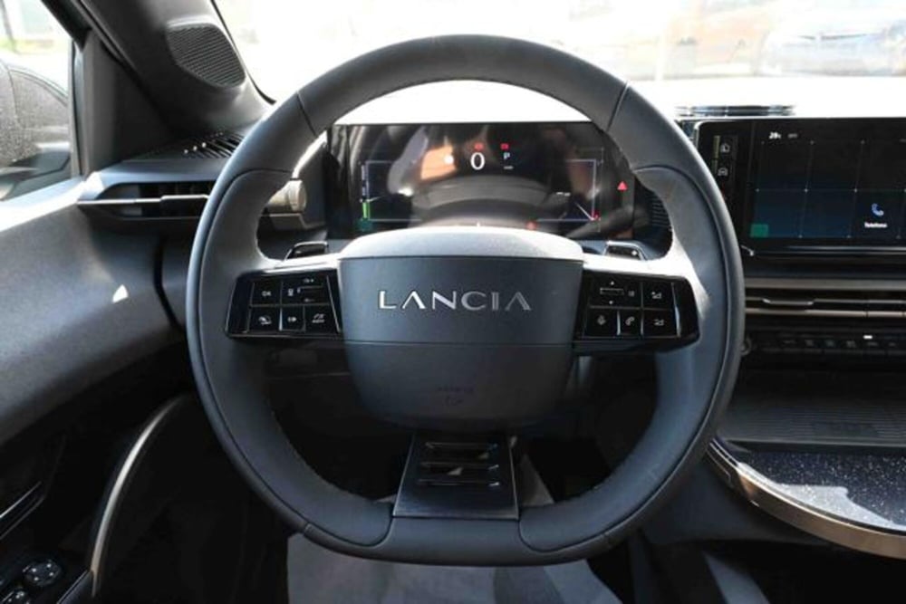 Lancia Ypsilon nuova a Torino (16)