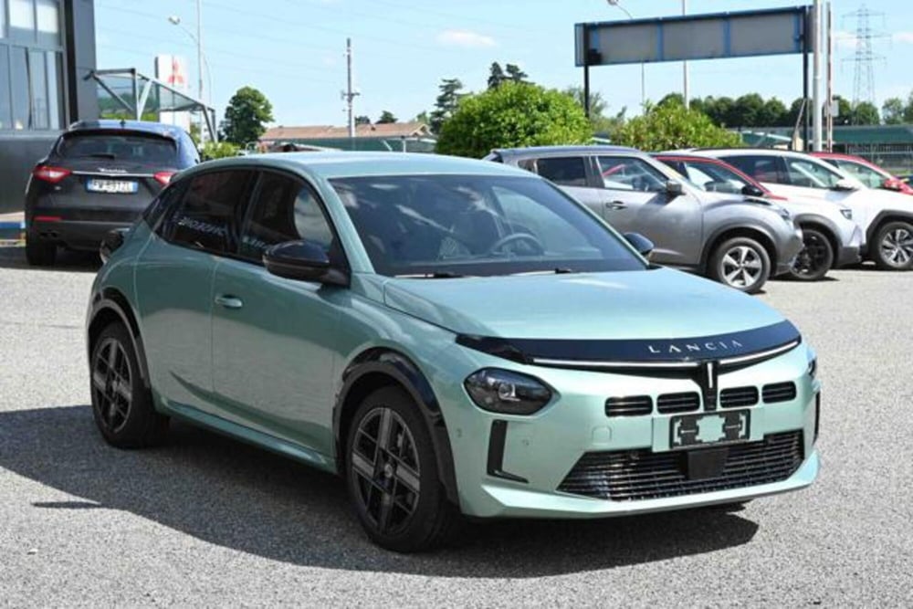 Lancia Ypsilon nuova a Torino (3)