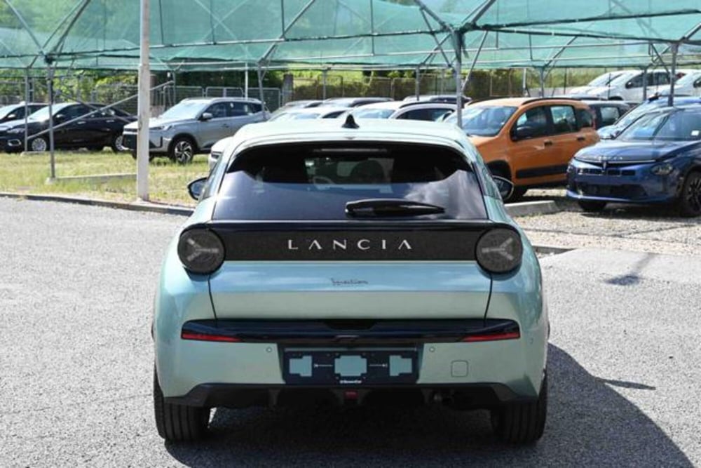 Lancia Ypsilon nuova a Torino (6)