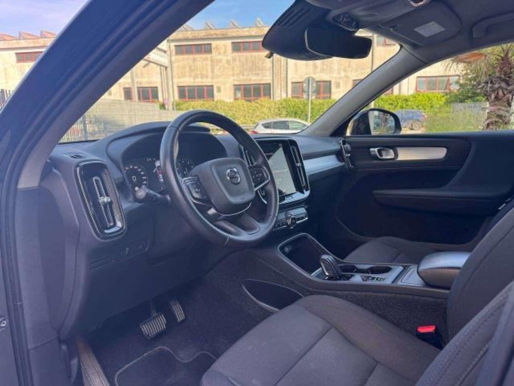Volvo XC40 usata a Savona (10)