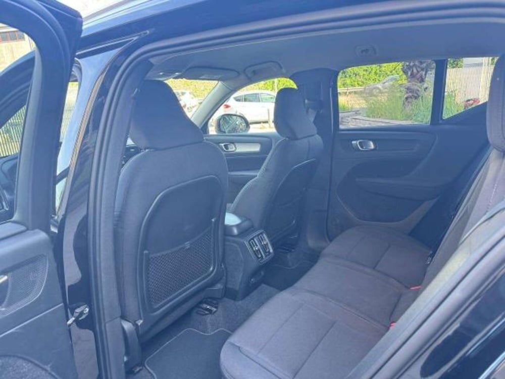 Volvo XC40 usata a Savona (12)