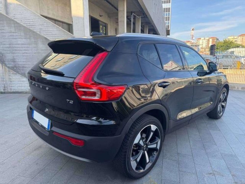 Volvo XC40 usata a Savona (6)