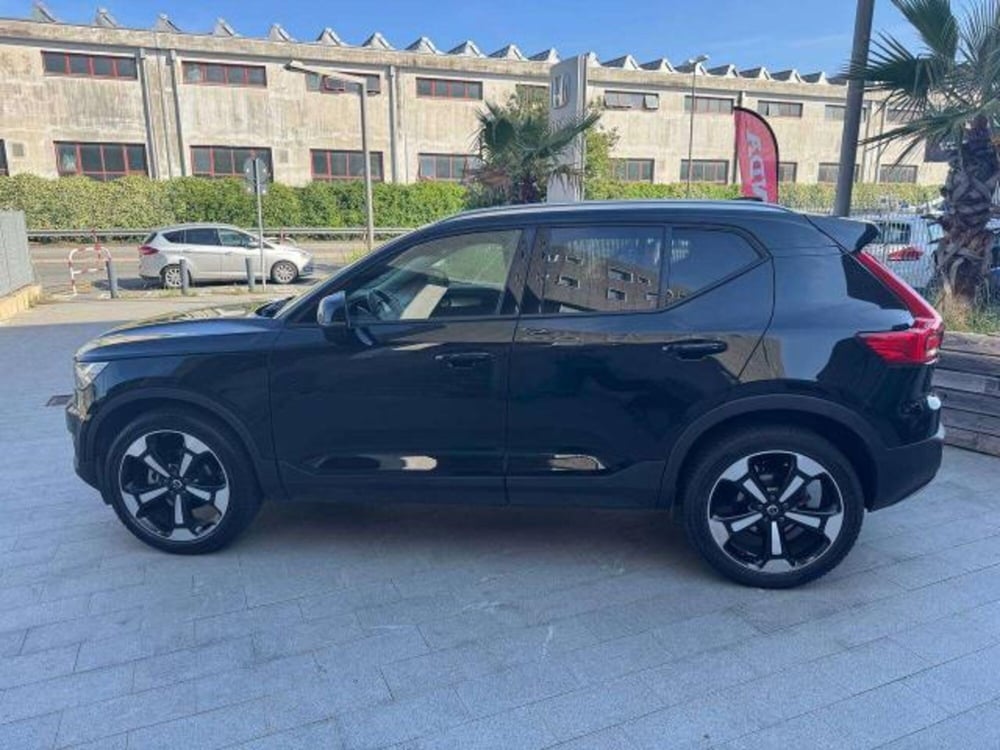 Volvo XC40 usata a Savona (8)