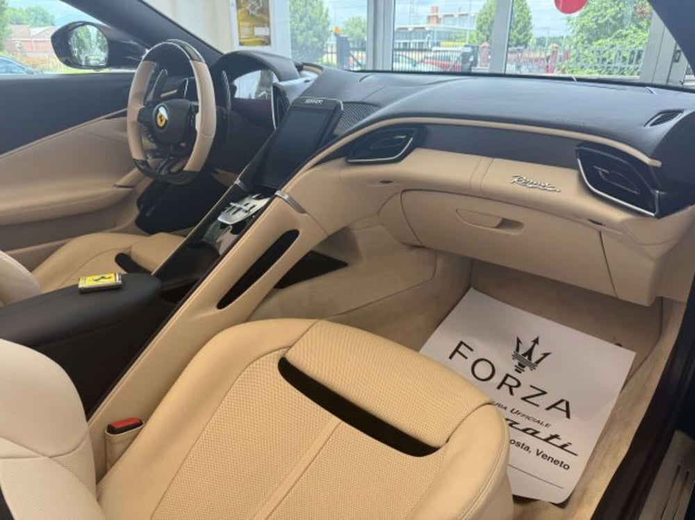 Ferrari Roma Spider usata a Torino (10)