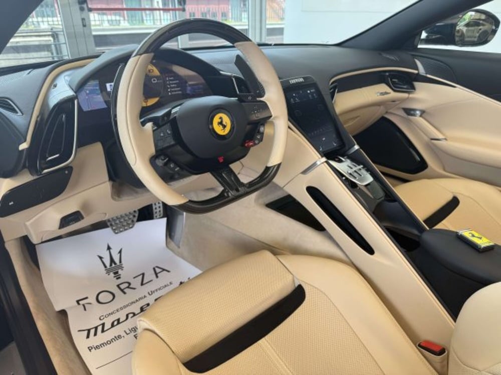Ferrari Roma Spider usata a Torino (7)