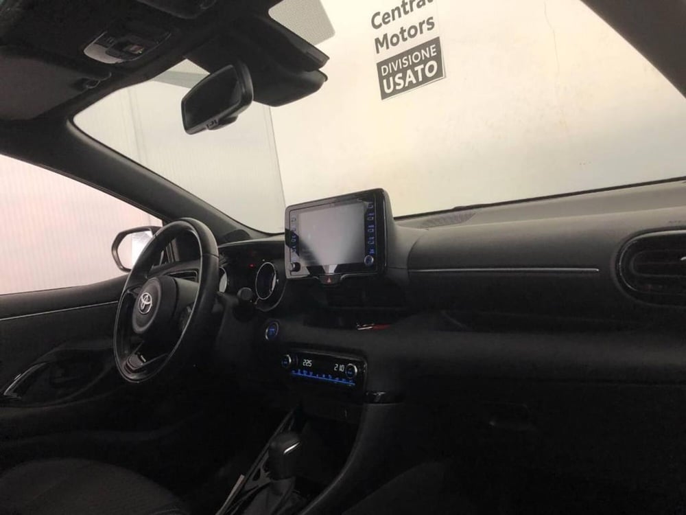 Toyota Yaris Cross usata a Torino (9)